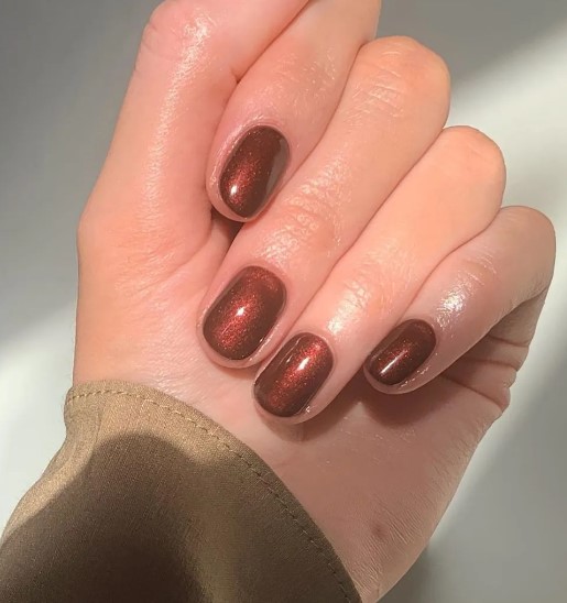 oje2 Sonbaharda Deneyebileceğiniz Oje ve Nail Art Trendleri