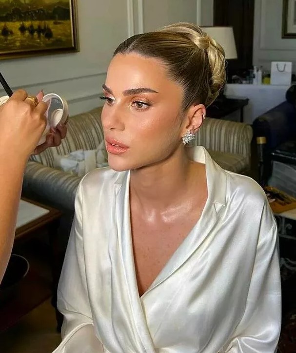 Görkemli Düğün Gerçekleşti! İşte Nazlı Sabancı’nın Zuhair Murad İmzalı Gelinliği 3 nazli kayi makyaj Görkemli Düğün Gerçekleşti! İşte Nazlı Sabancı’nın Zuhair Murad İmzalı Gelinliği